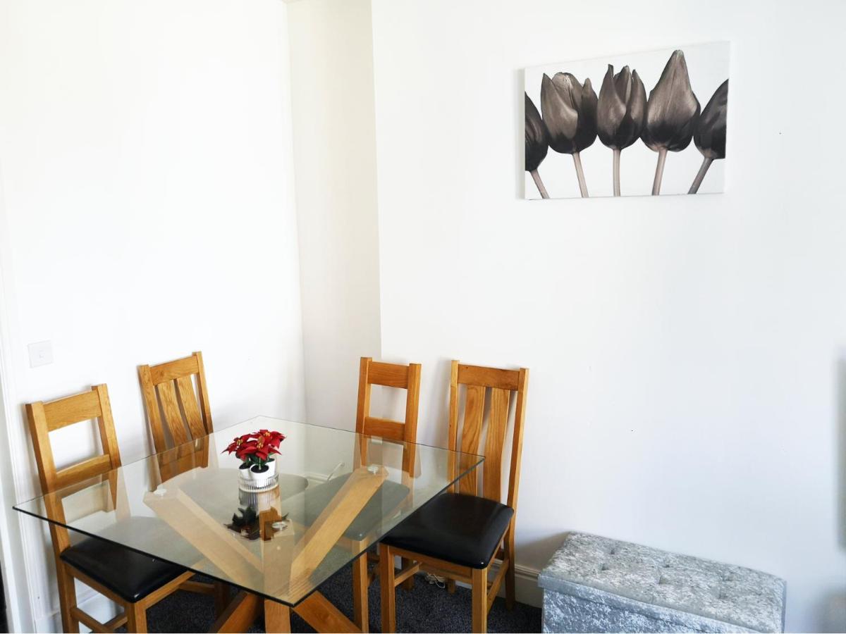 וורקינגטון Derwent Street Apartment 2 - Self Contained - 2 Bed Self Catering Apartment מראה חיצוני תמונה